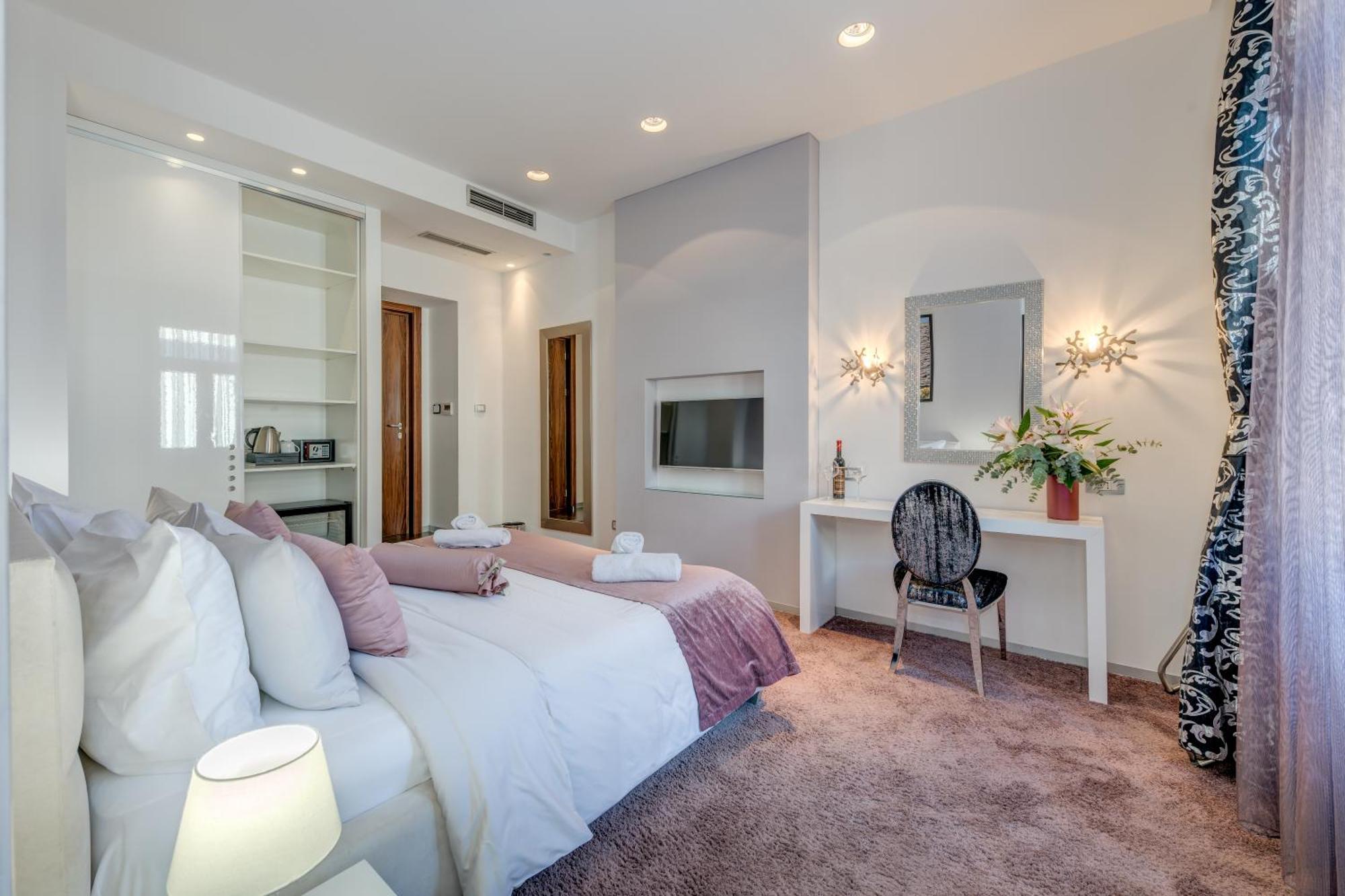 Starlight Luxury Affittacamere 4*