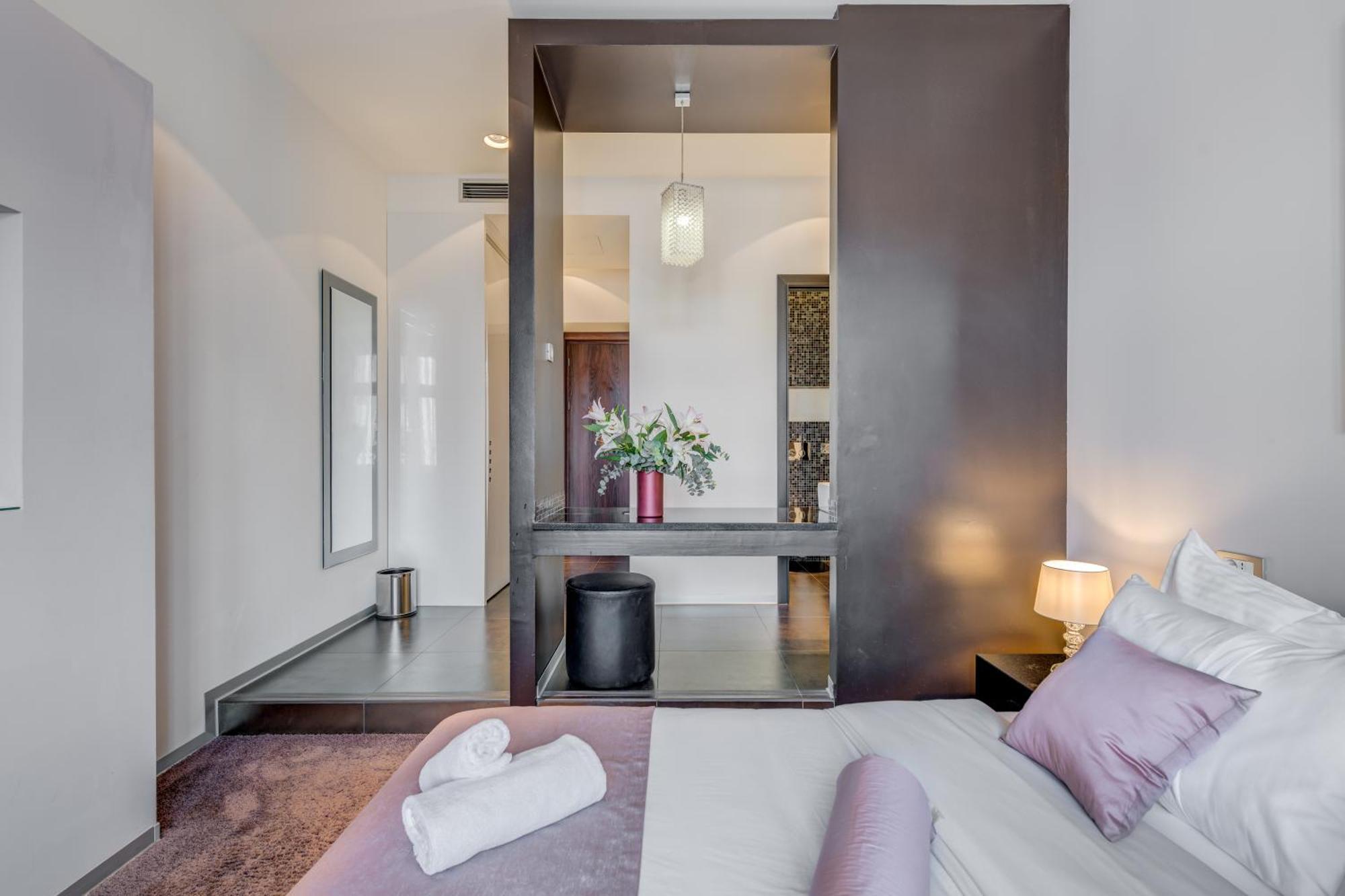 Starlight Luxury Affittacamere 4*