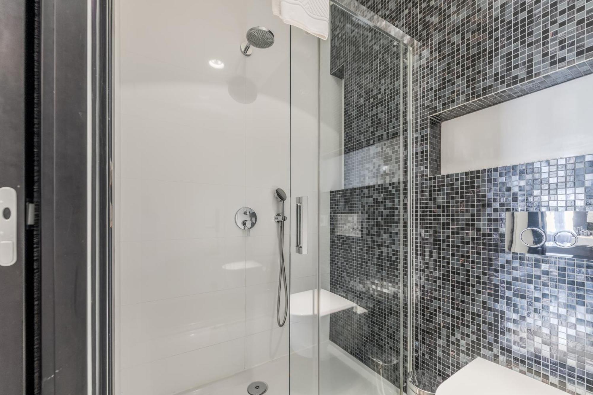 Affittacamere Starlight Luxury 4*